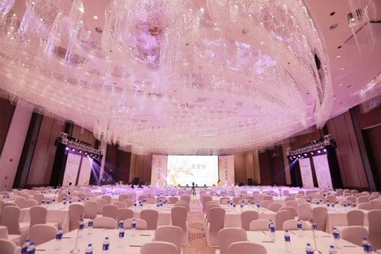 “芯綻放，新里程”——花間堂2019年新品上市發(fā)布會暨下半年規(guī)劃